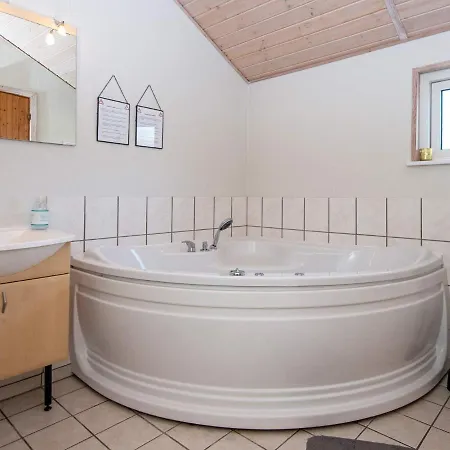 Prázdninový dům Holiday Home Harboore Lvi