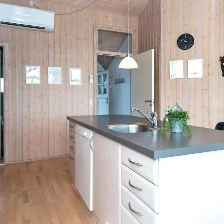 Prázdninový dům Holiday Home Harboore Lvi